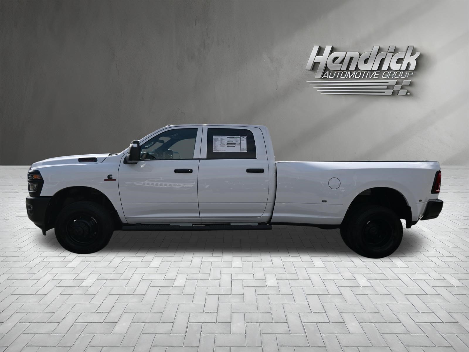 New 2026 RAM 3500 Tradesman AWD/4WD image 7