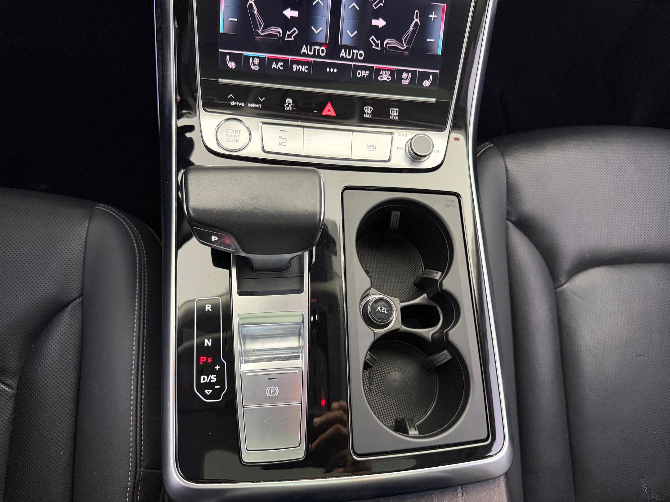 Used 2019 Audi Q8 Prestige w/ Adaptive Chassis Package image 16