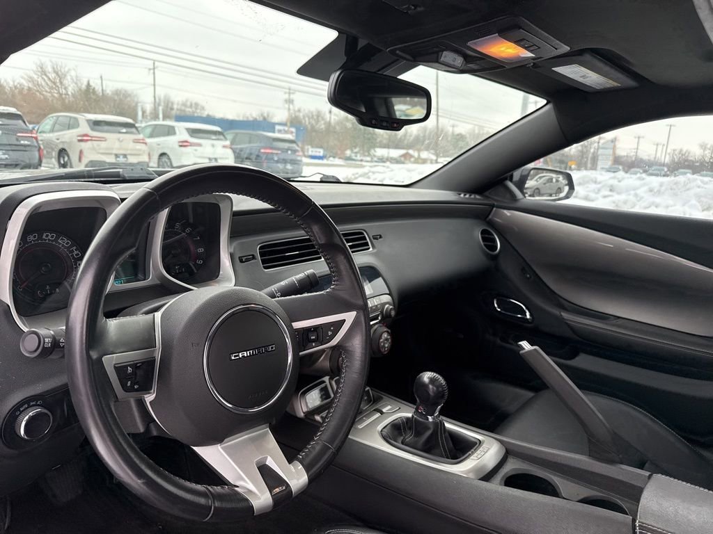 Used 2011 Chevrolet Camaro SS image 12