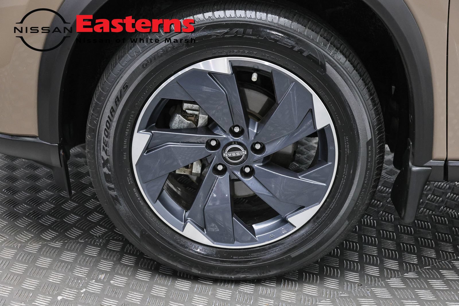 Used 2024 Nissan Rogue SV w/ SV Premium Package FWD image 31