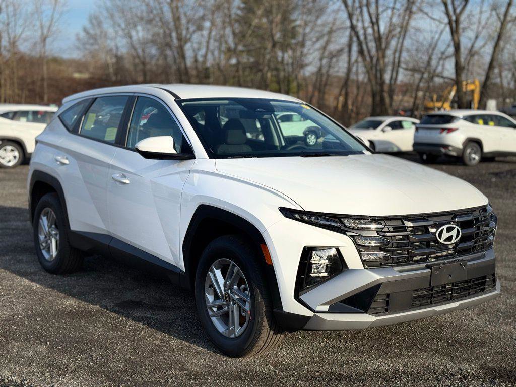 New 2026 Hyundai Tucson SE image 8