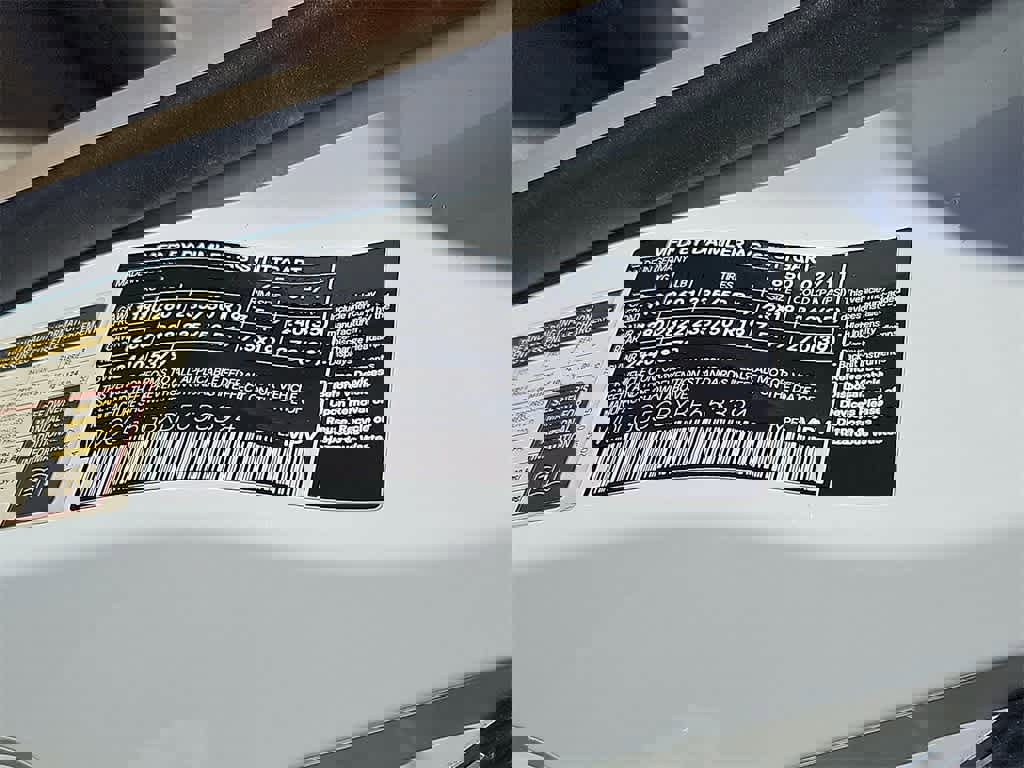 Used 2011 Mercedes-Benz GLK 350 2WD image 25