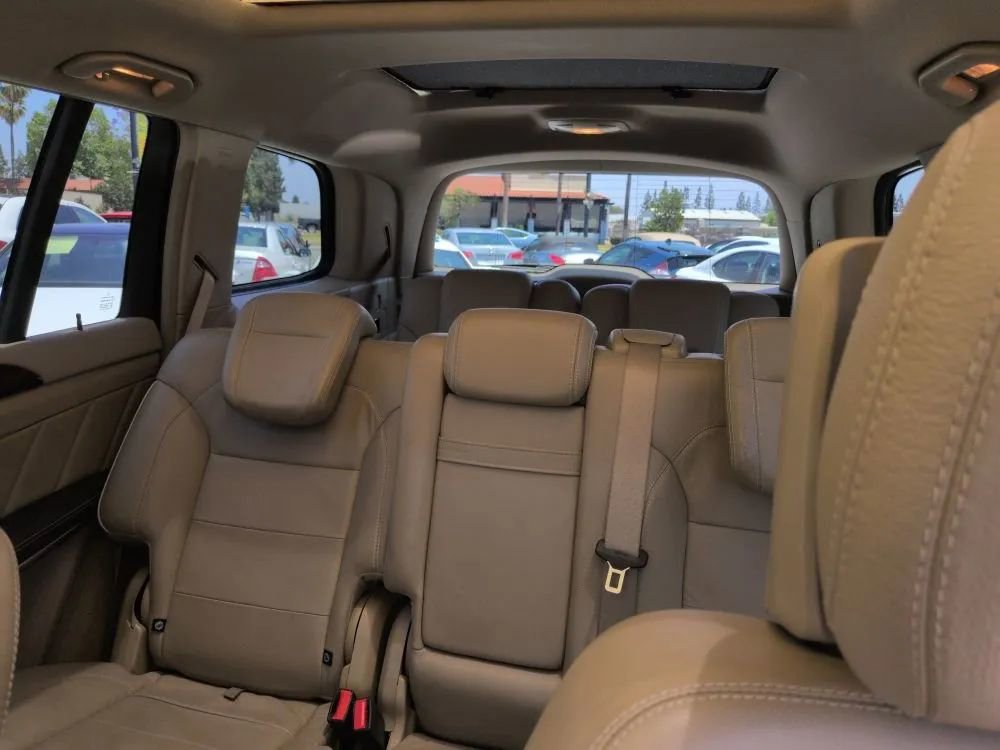 Used 2014 Mercedes-Benz GL 450 4MATIC w/ Appearance Package image 48