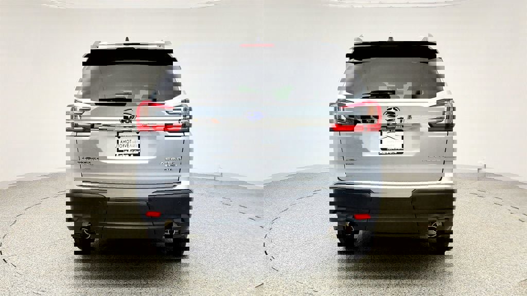 Used 2023 Subaru Ascent Limited AWD/4WD image 10