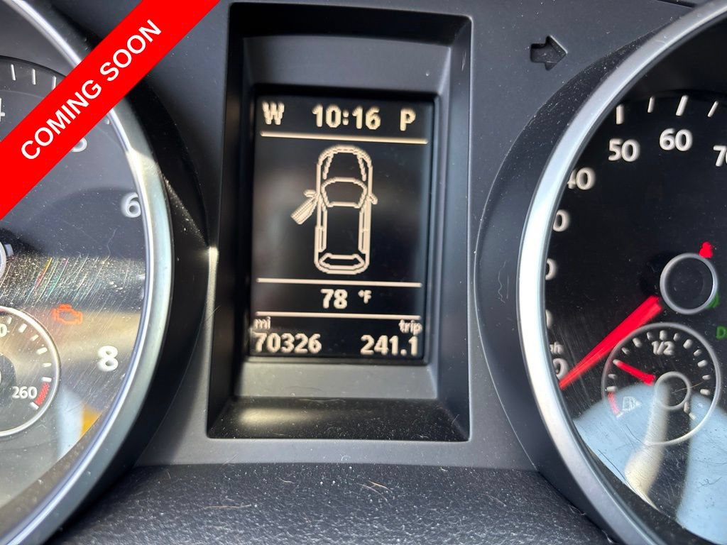 Used 2014 Volkswagen Golf 4-Door FWD image 20
