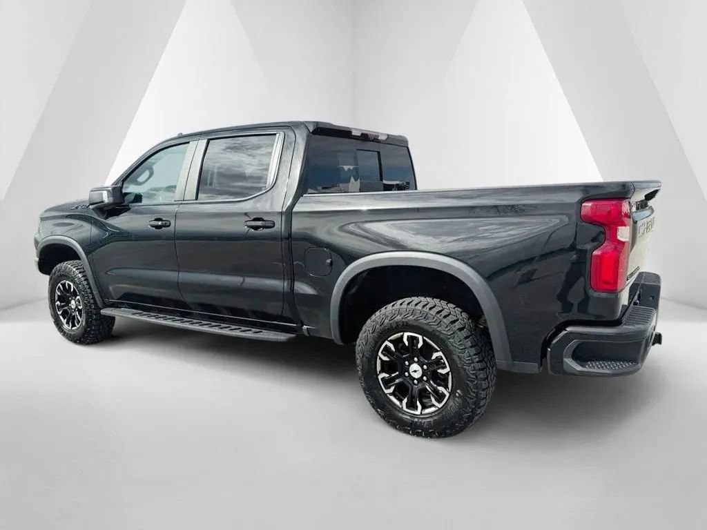 Used 2024 Chevrolet Silverado 1500 ZR2 w/ Technology Package AWD/4WD image 5