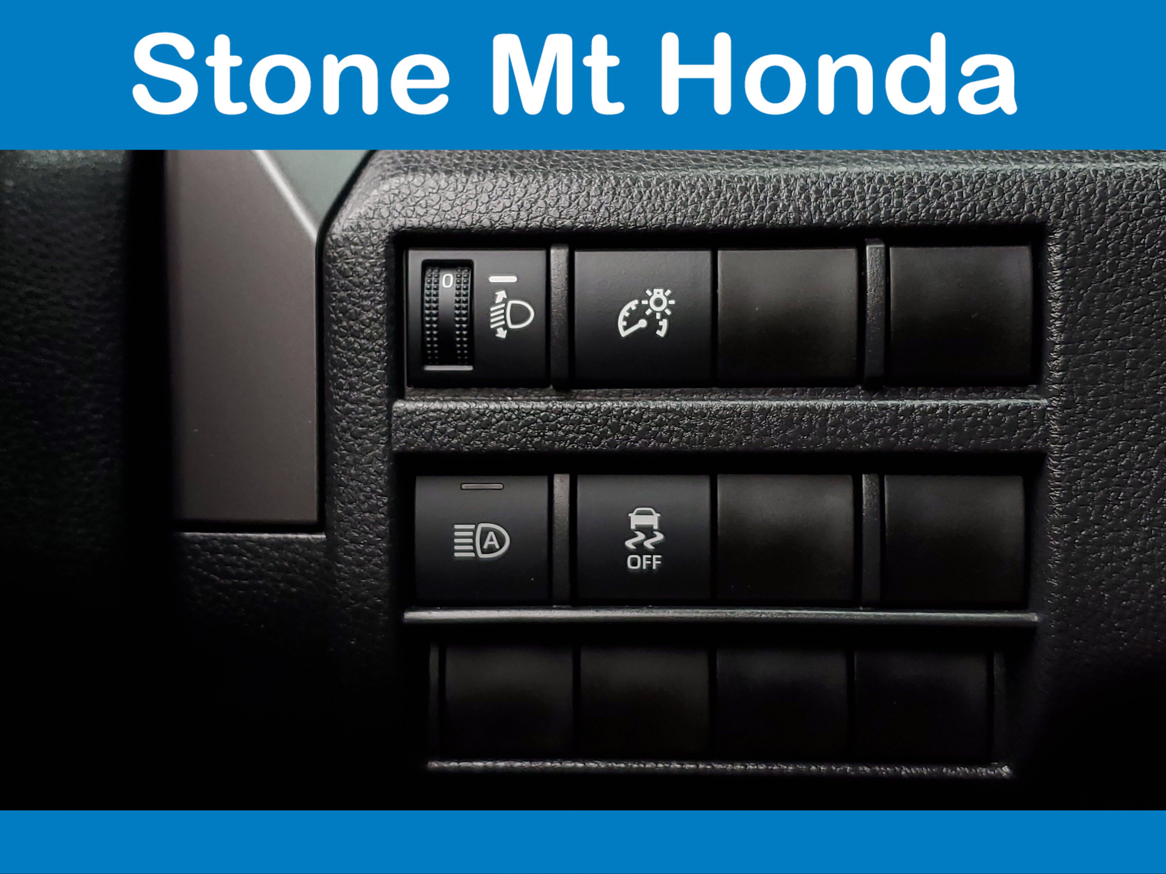 Used 2025 Toyota Tacoma SR5 RWD image 33