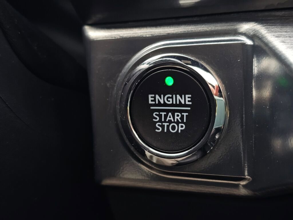 Used 2021 Ford F150 Lariat w/ Equipment Group 502A High image 34