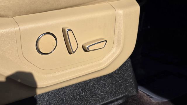 Used 2016 Ford F150 Lariat image 49