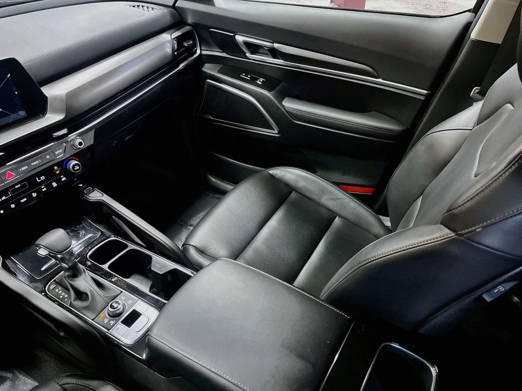 Used 2025 Kia Telluride S AWD/4WD image 25