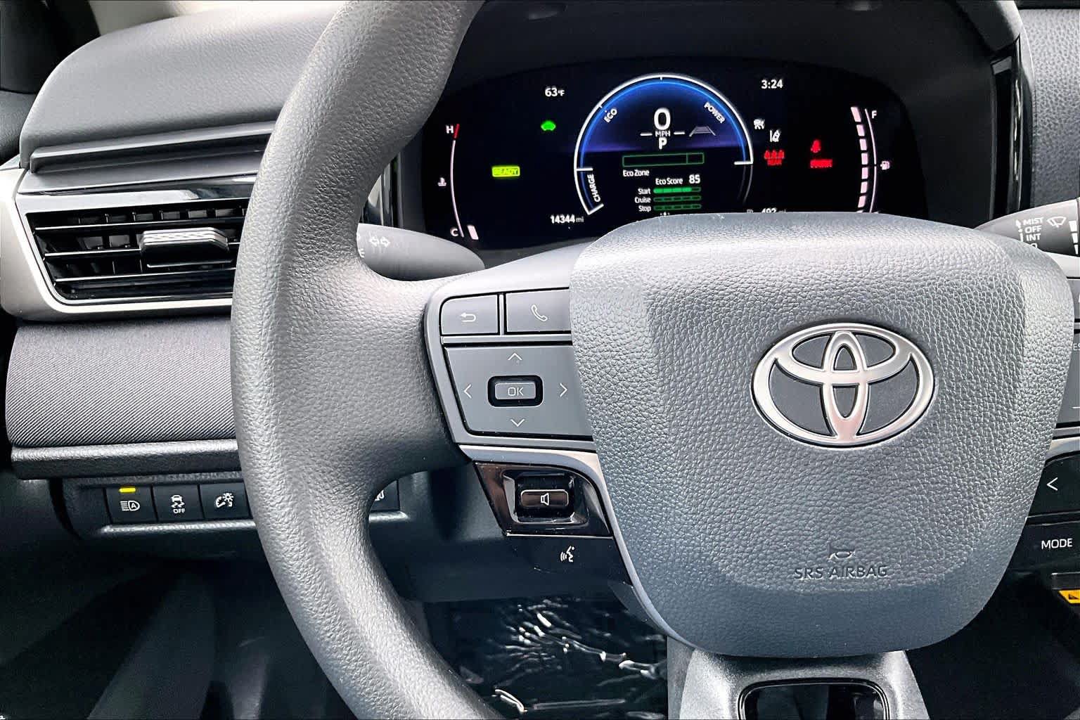 Used 2026 Toyota Camry LE FWD image 23