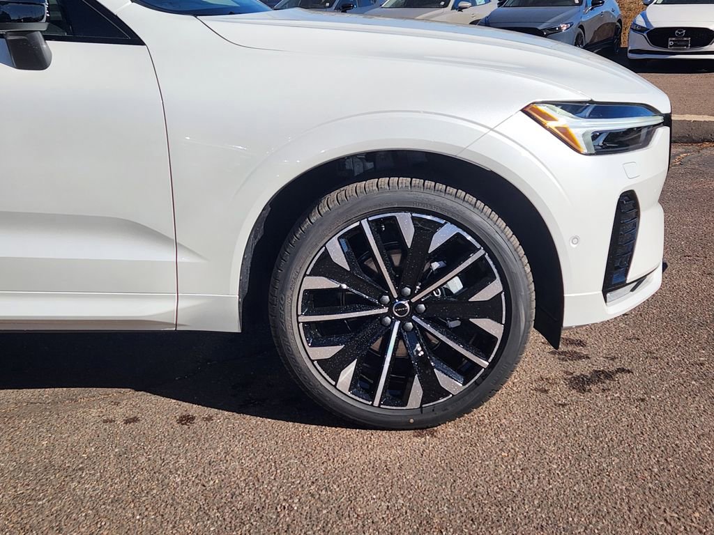 New 2026 Volvo XC60 B5 Ultra w/ Climate Package PRO image 28