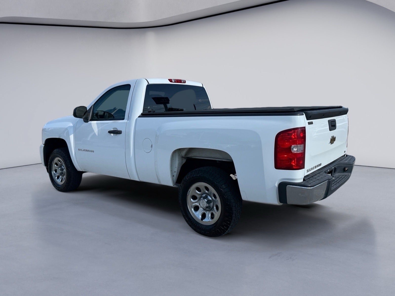 Used 2011 Chevrolet Silverado 1500 W/T w/ LS Package RWD image 3
