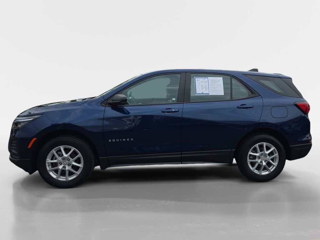 Used 2023 Chevrolet Equinox LS AWD/4WD image 7
