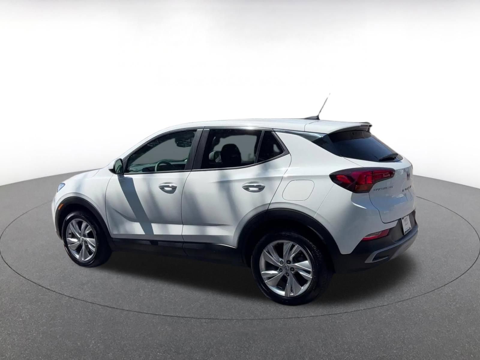 Used 2025 Buick Encore GX Preferred FWD image 10