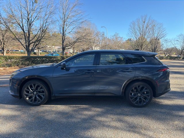 Used 2025 Toyota Crown Signia w/ Advanced Technology Package