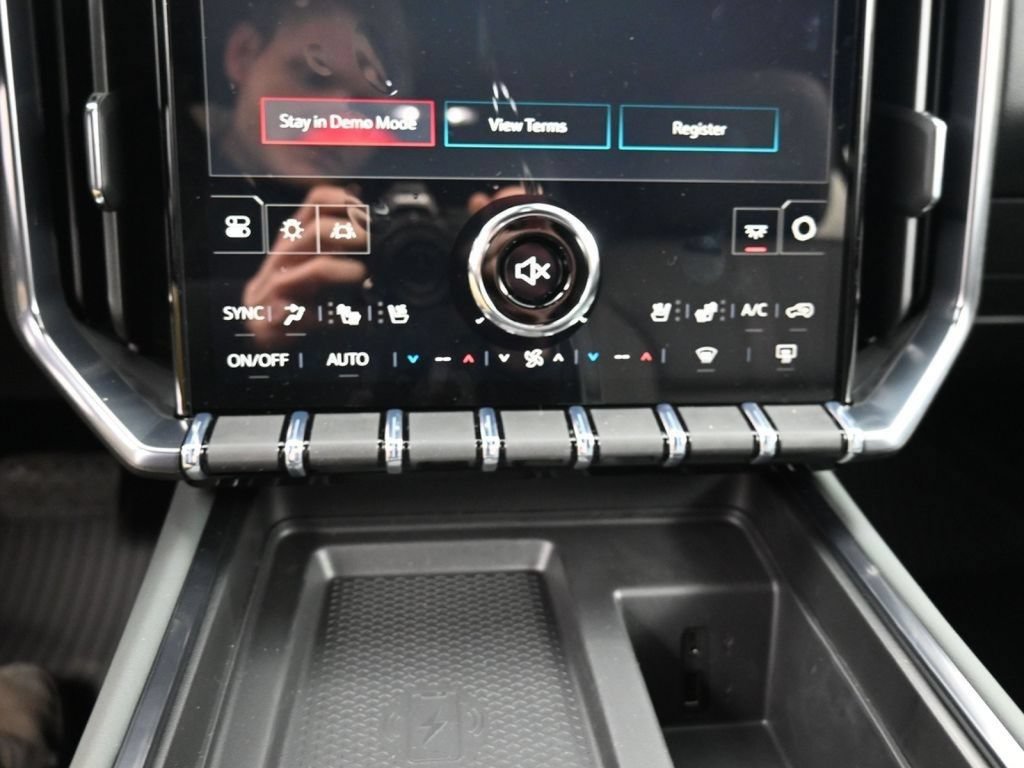 New 2026 GMC Acadia AT4 w/ Luxury Package AWD/4WD image 16