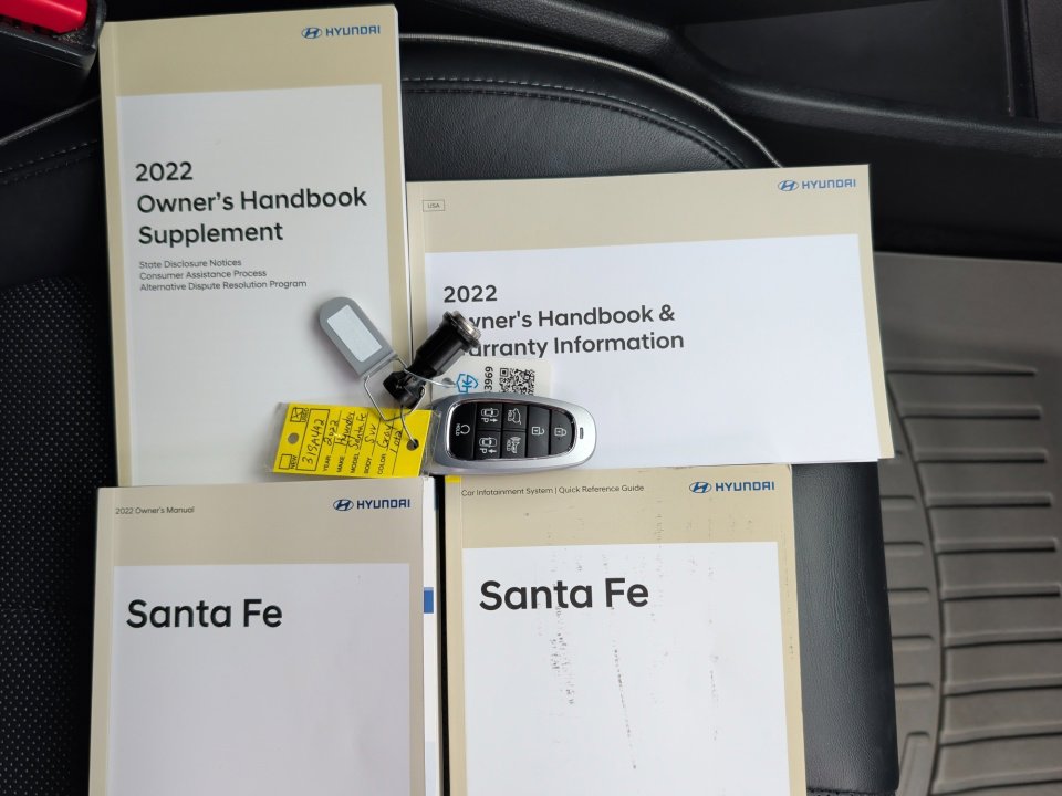 Certified 2022 Hyundai Santa Fe Limited w/ Cargo Package image 34