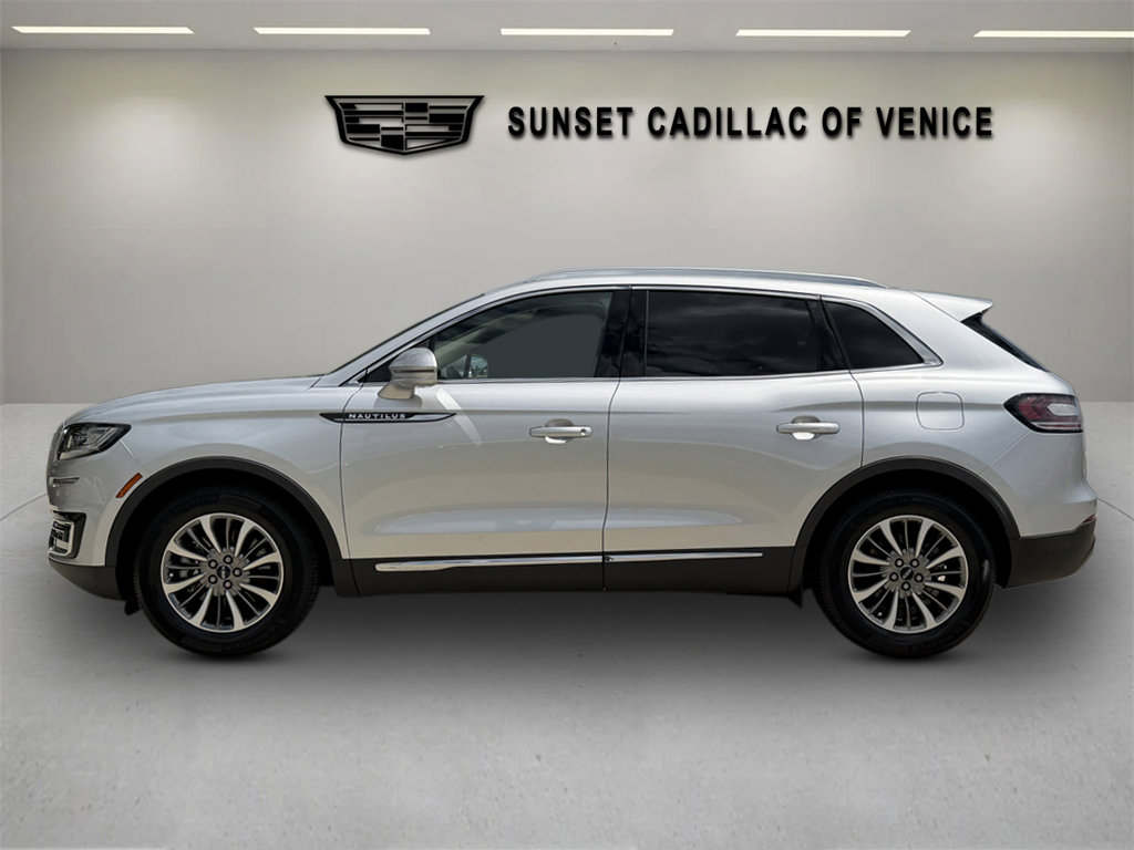 Used 2019 Lincoln Nautilus Select image 6