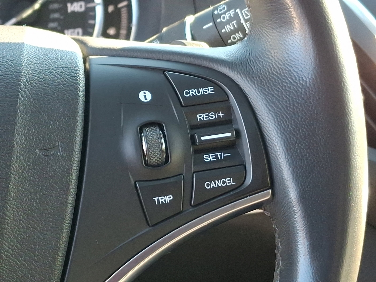 Used 2015 Acura MDX SH-AWD image 23