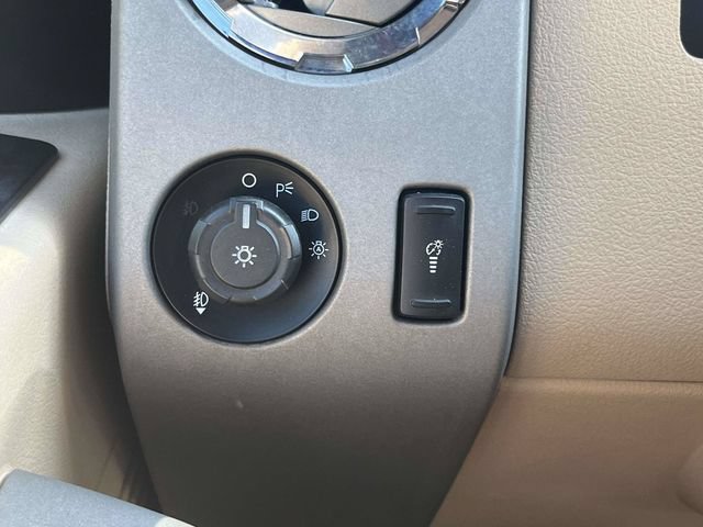 Used 2016 Ford F250 Lariat w/ Lariat Ultimate Package AWD/4WD image 32