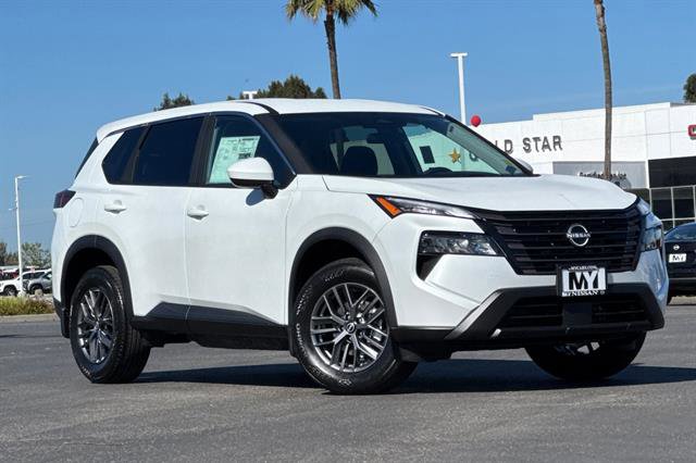 New 2026 Nissan Rogue SV image 2