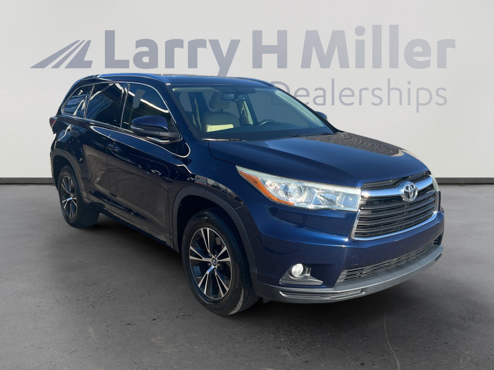 Used 2016 Toyota Highlander XLE FWD image 7