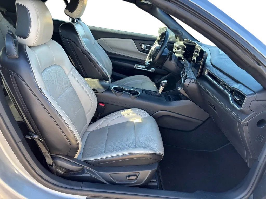 Used 2024 Ford Mustang Premium image 27