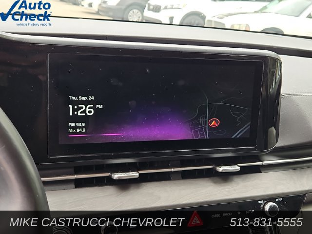 Used 2024 Kia Carnival EX FWD image 15