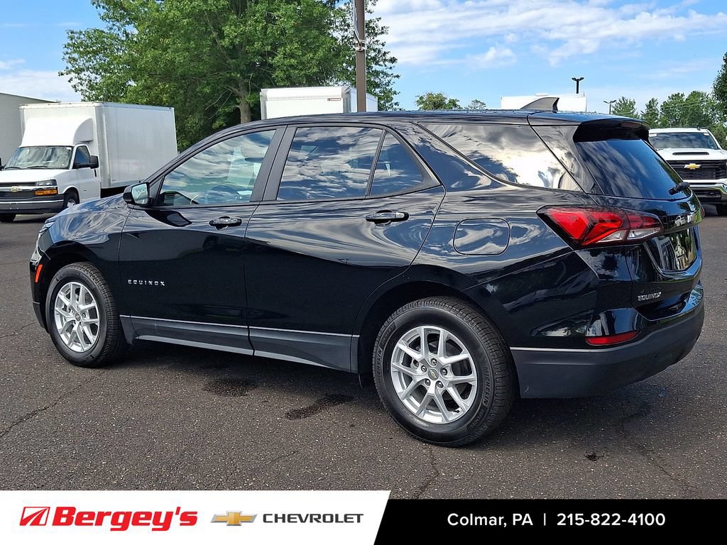 Certified 2024 Chevrolet Equinox LS w/ LS Convenience Package FWD image 8