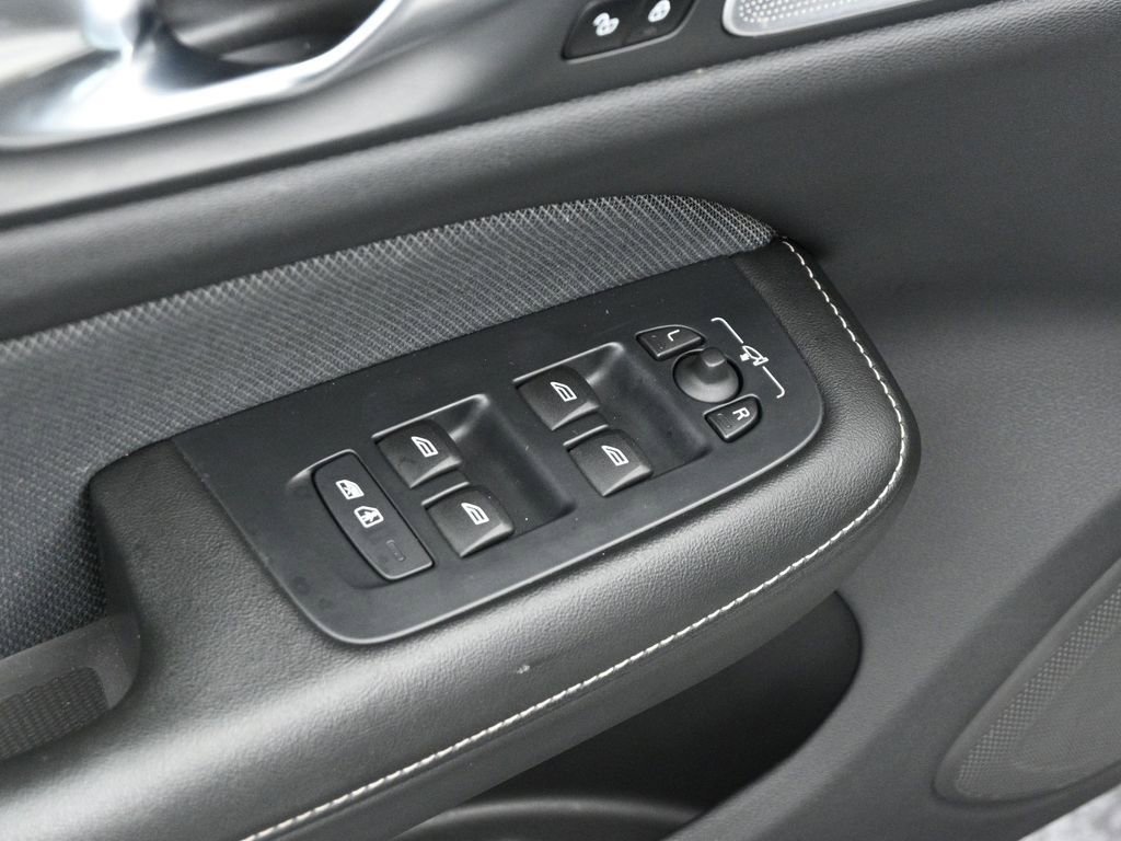 Used 2024 Volvo V60 T8 Polestar w/ Protection Package Premier image 9