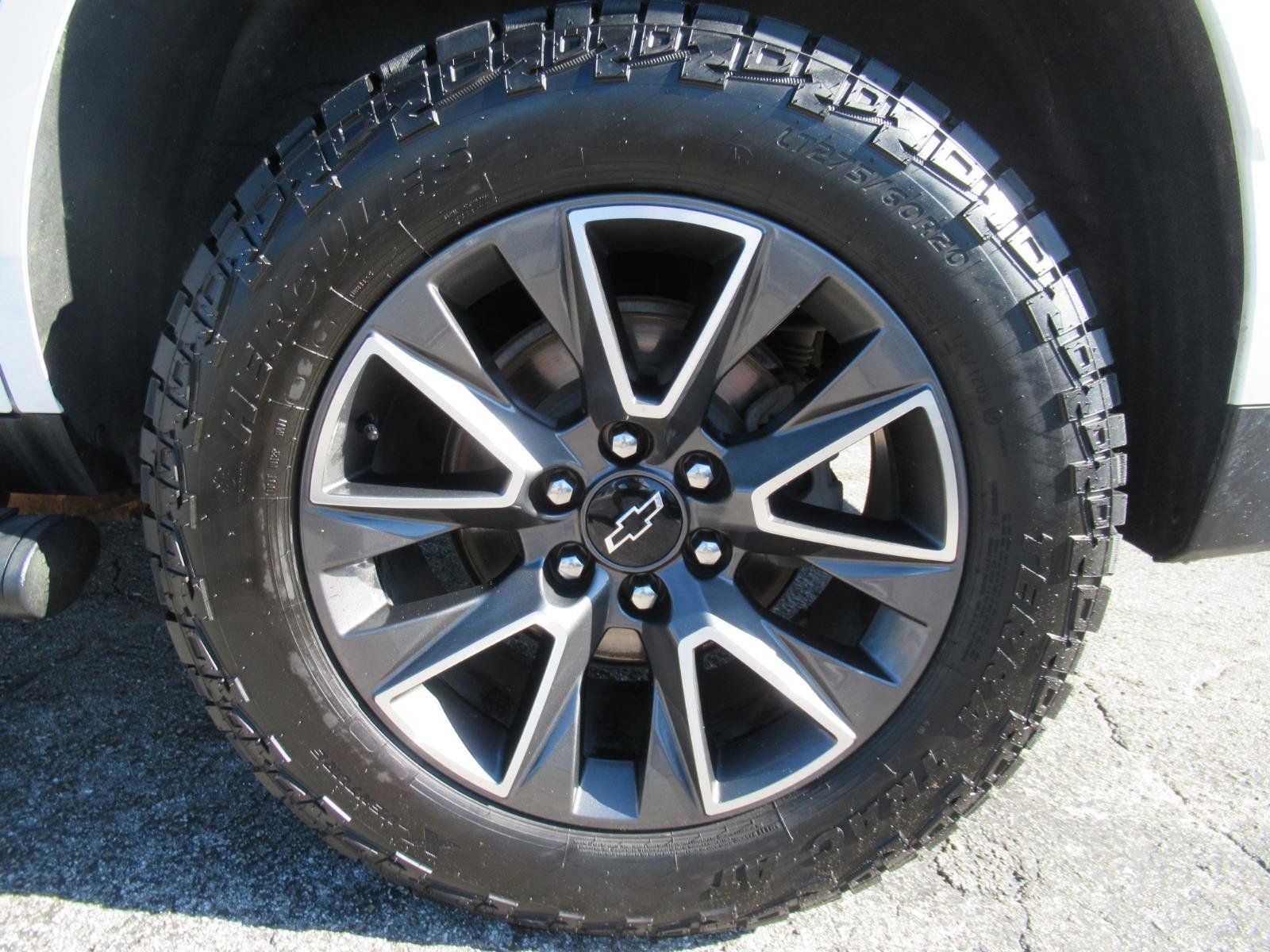 Used 2021 Chevrolet Tahoe Z71 AWD/4WD image 8