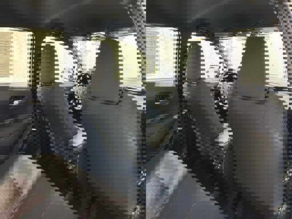 Used 2025 Toyota Corolla SE image 55