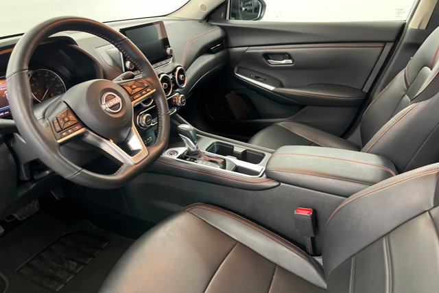 Used 2025 Nissan Sentra SR w/ SR Premium Package image 15