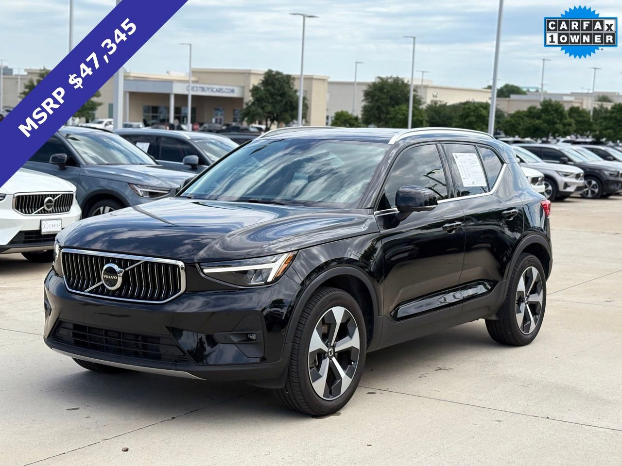 Certified 2025 Volvo XC40 B5 Plus AWD/4WD image 3