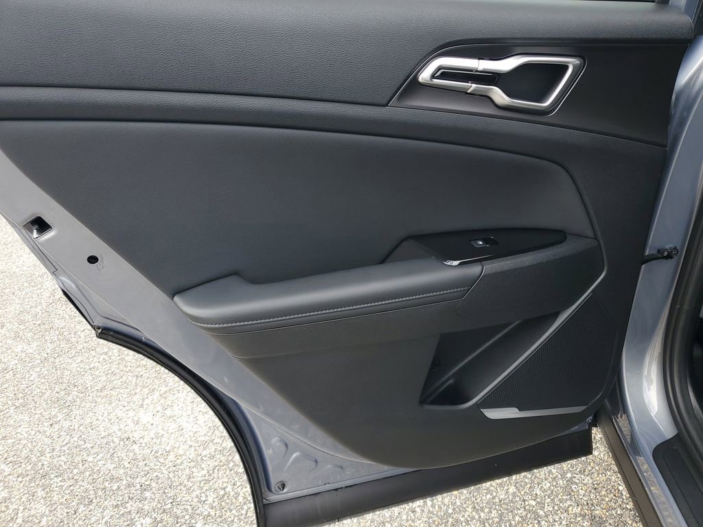 Used 2023 Kia Sportage EX image 23