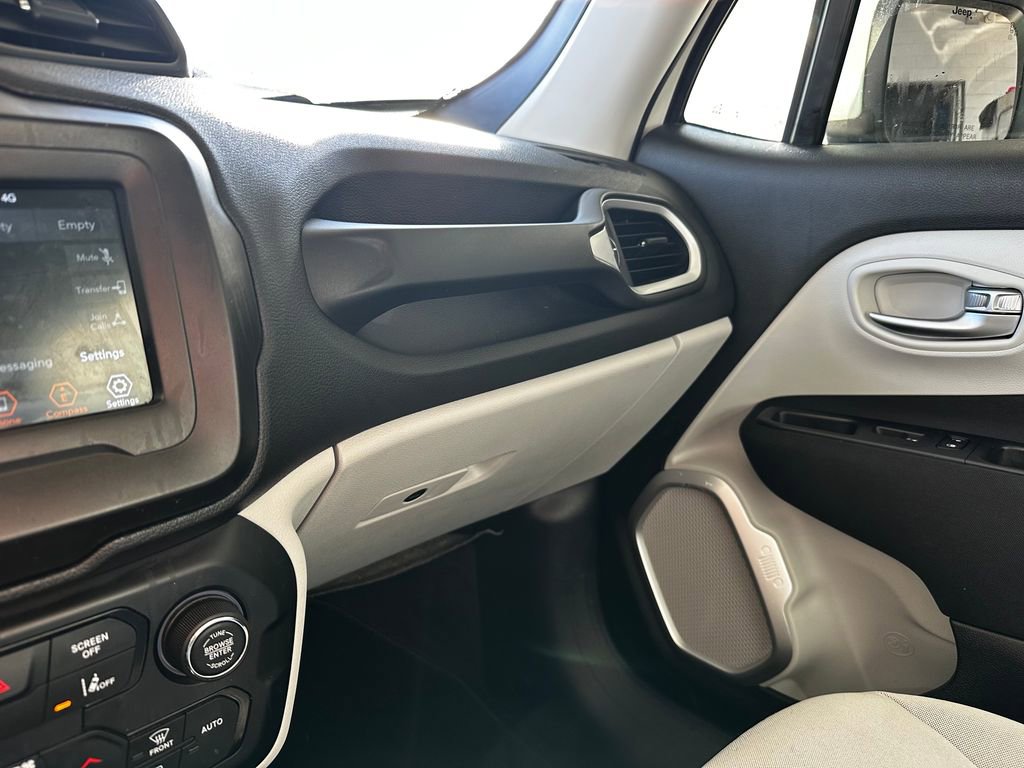 Used 2021 Jeep Renegade Latitude image 58