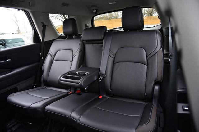 New 2025 Nissan Pathfinder SL image 25