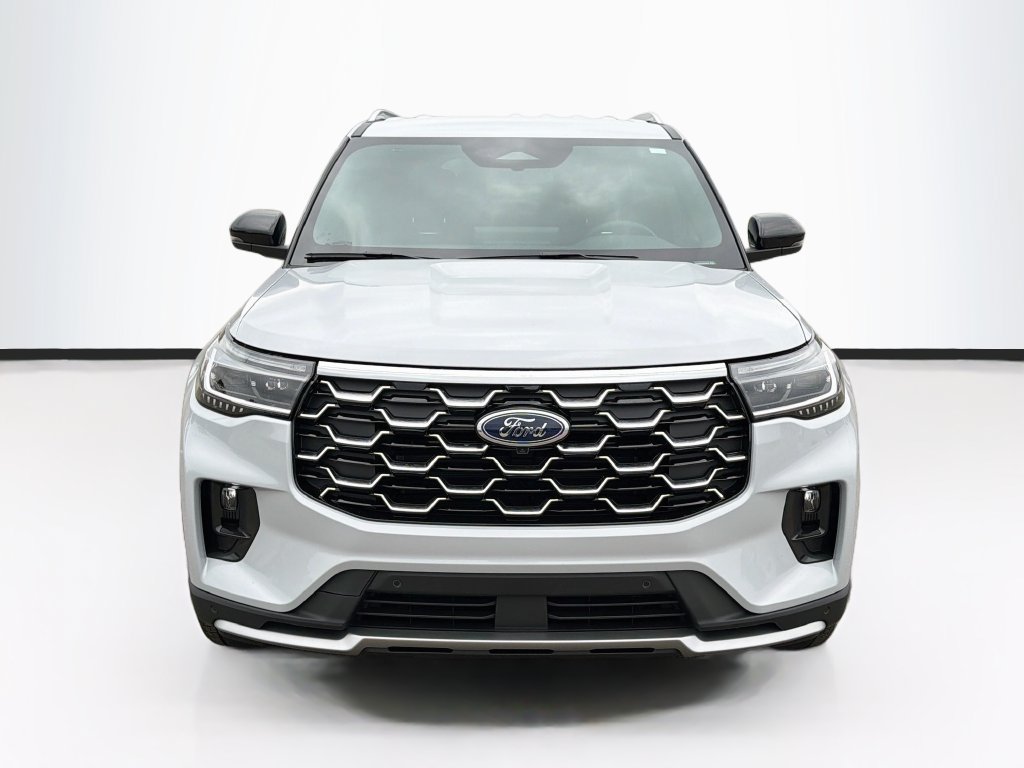 New 2026 Ford Explorer Platinum w/ LUX Leather Package AWD/4WD image 2