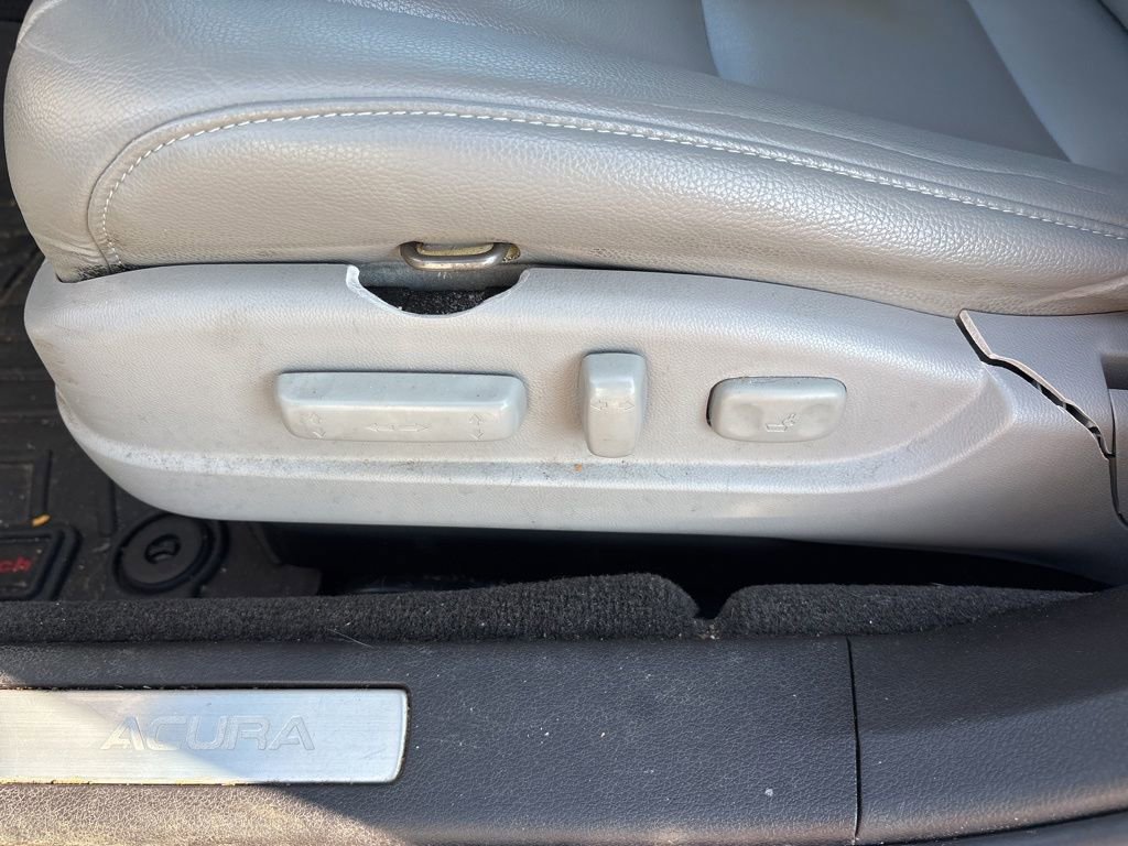 Used 2018 Acura TLX FWD image 15