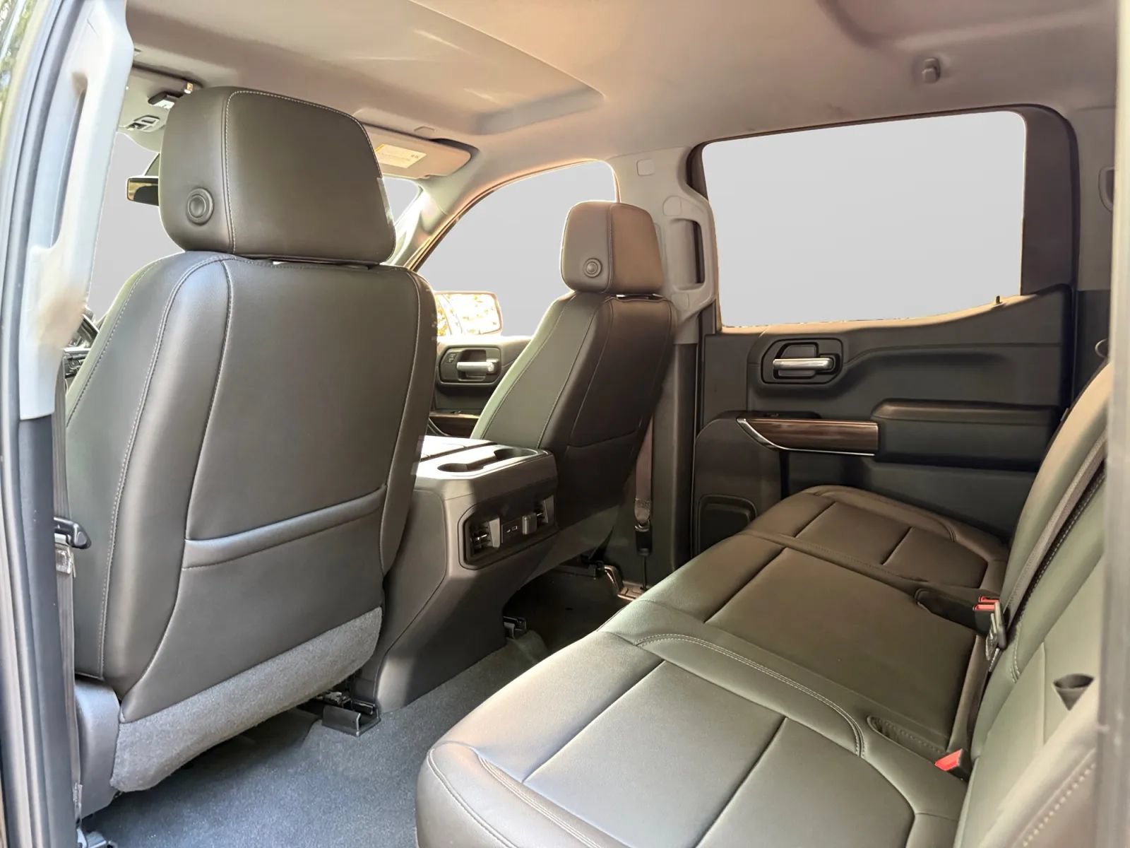Used 2019 Chevrolet Silverado 1500 LT Trail Boss AWD/4WD image 25