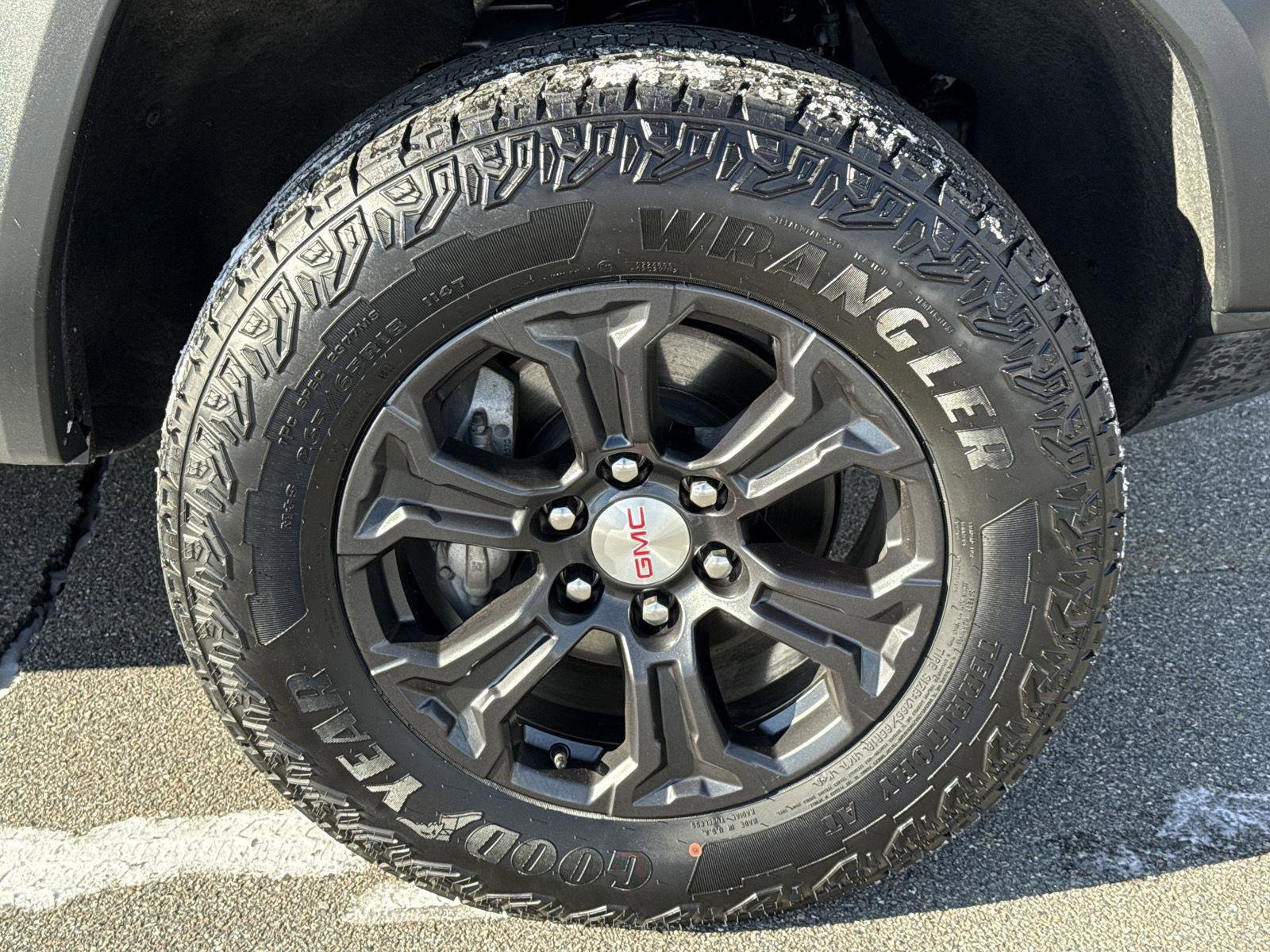 Used 2023 GMC Canyon Elevation w/ Elevation Premium Package image 9