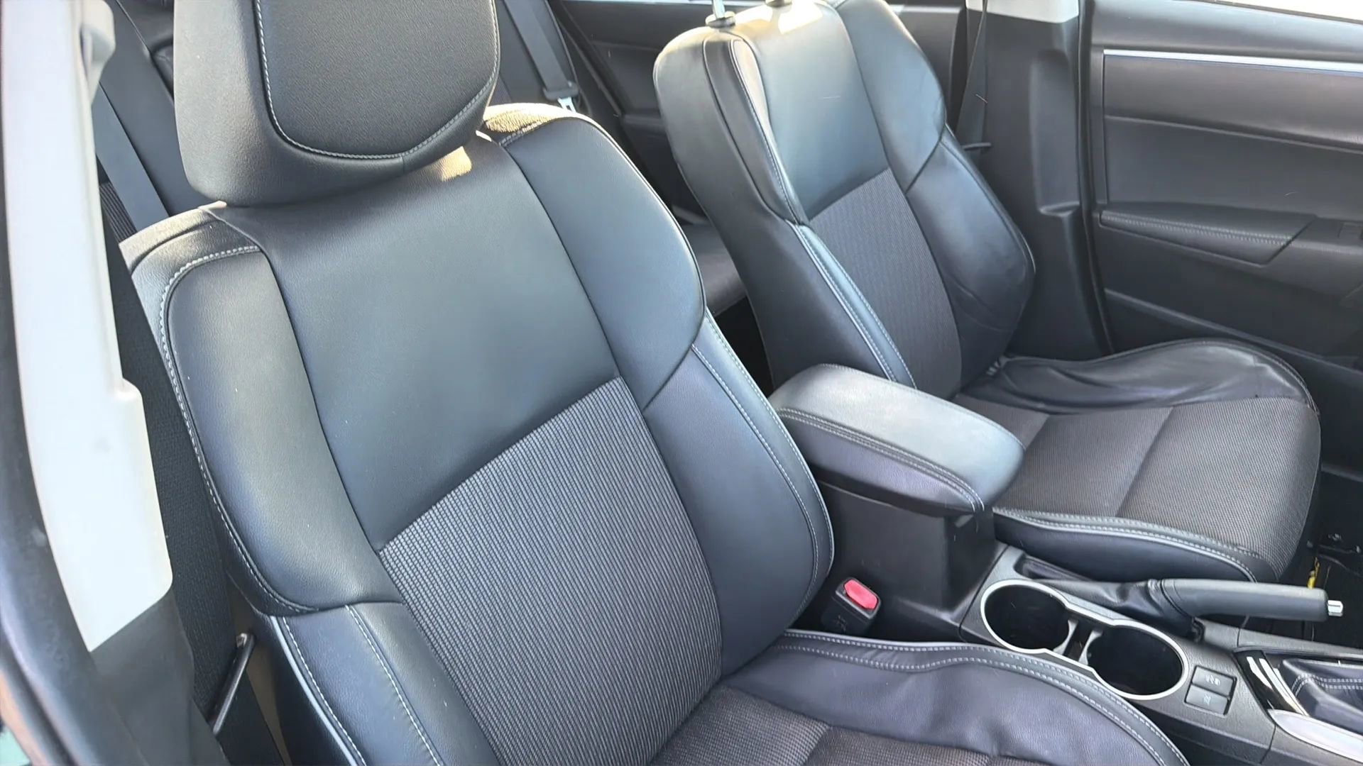 Used 2016 Toyota Corolla S FWD image 70