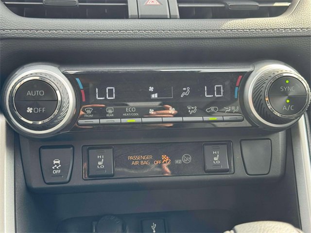 Used 2022 Toyota RAV4 XLE image 29