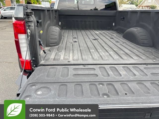 Used 2017 Ford F450 Platinum w/ Platinum Ultimate Package AWD/4WD image 30