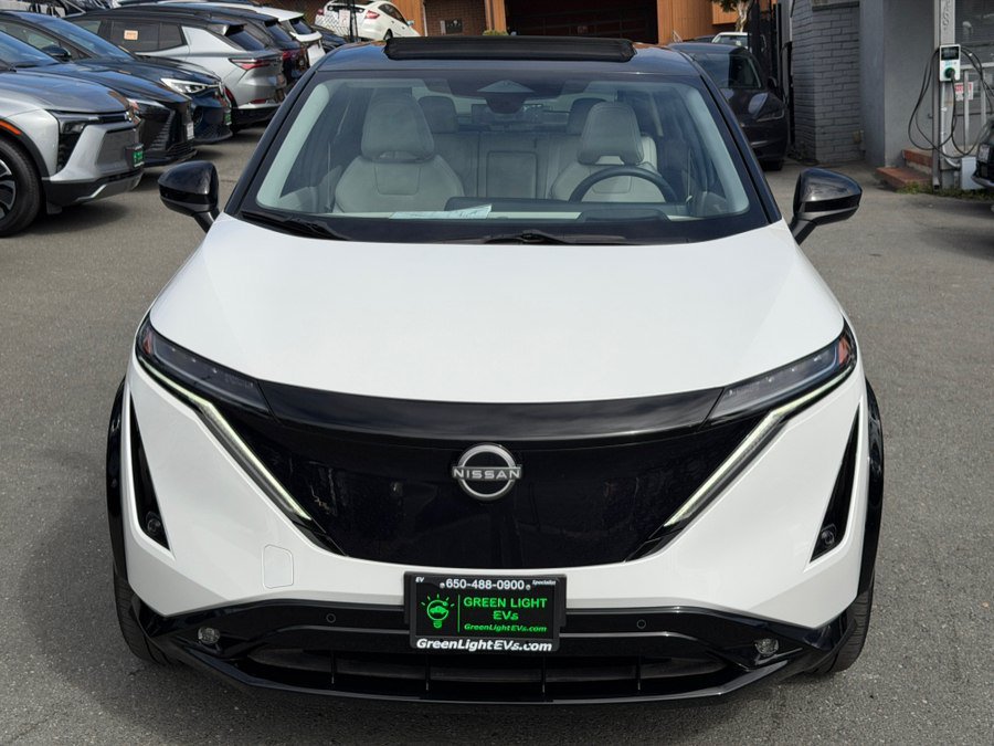 Used 2024 Nissan Ariya AWD image 2