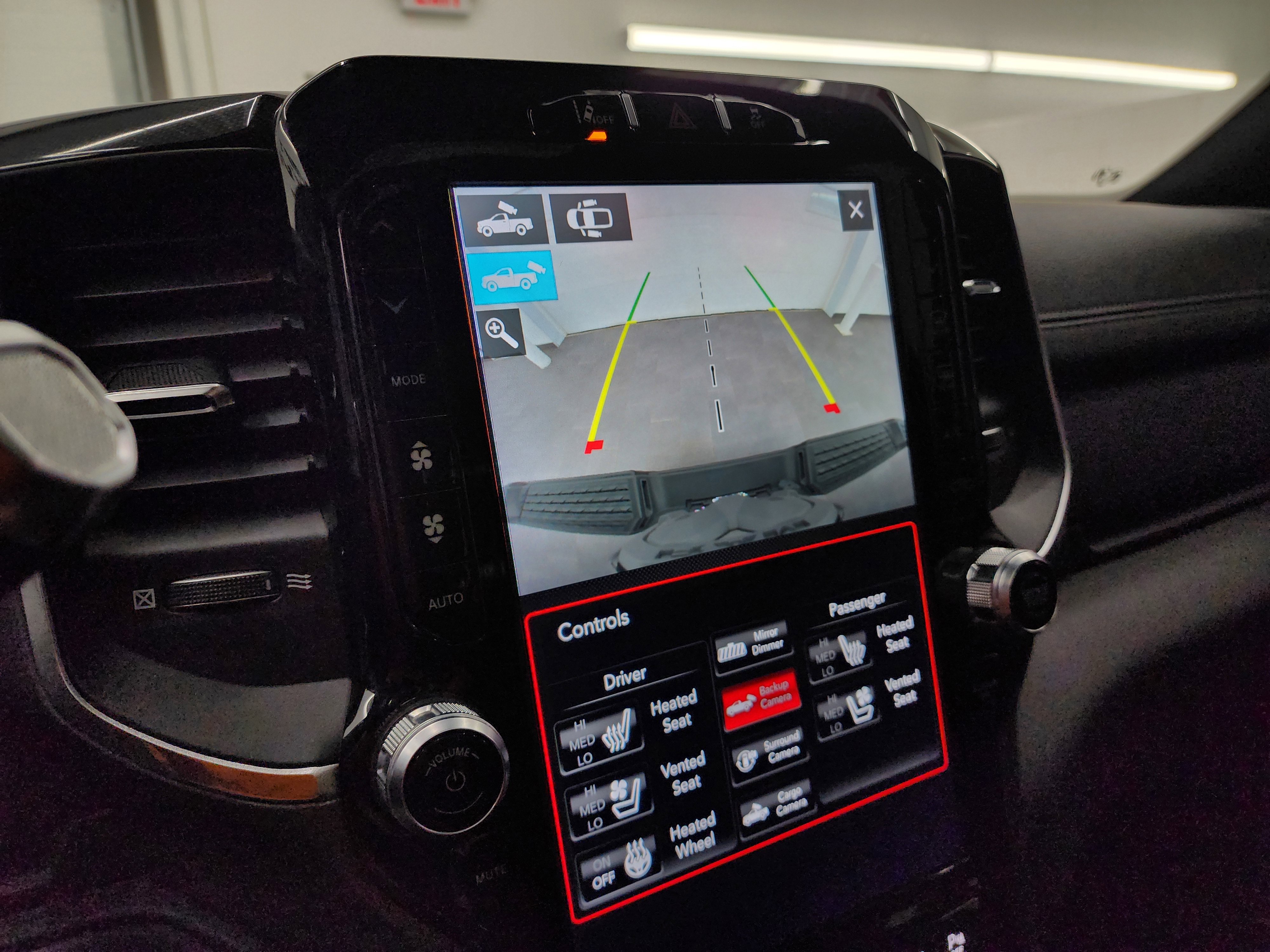 Used 2020 RAM 2500 Laramie image 24