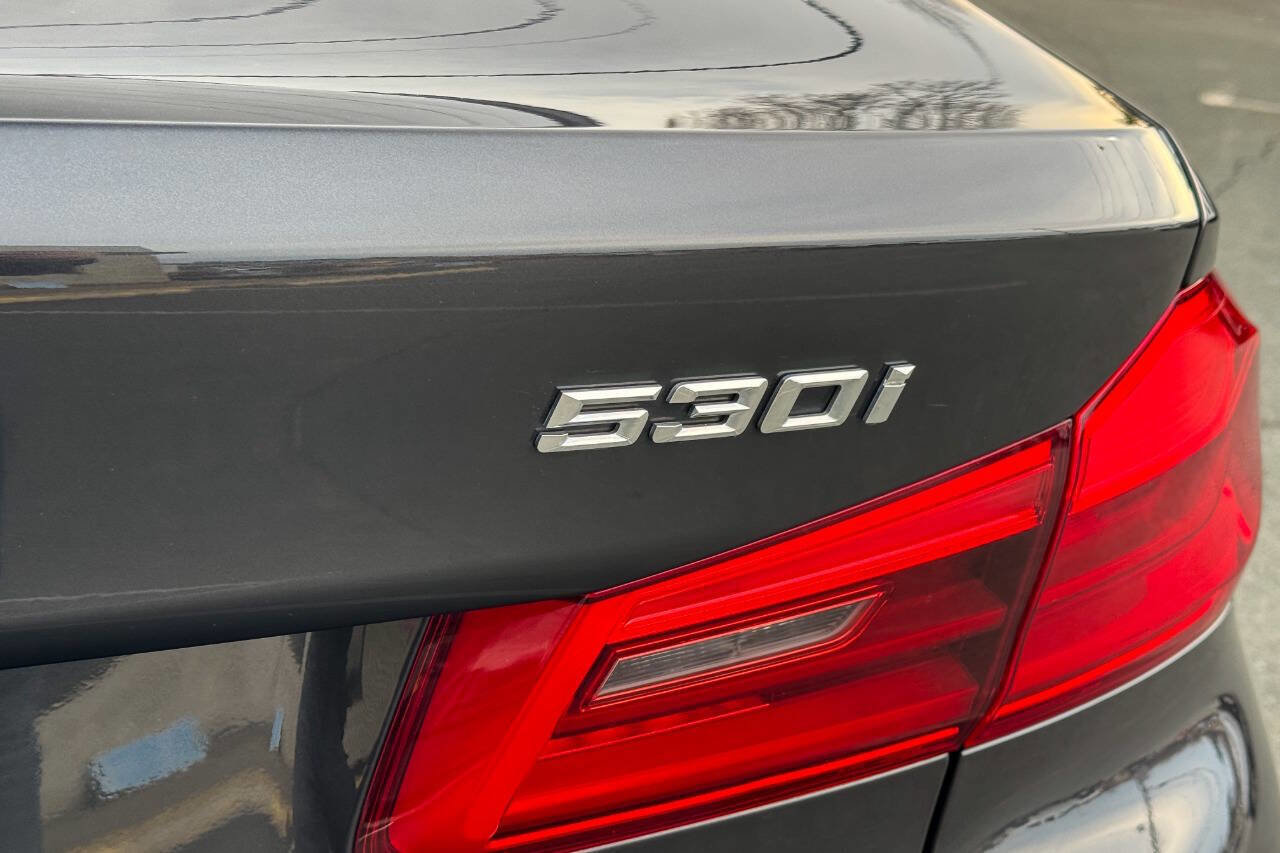 Used 2018 BMW 530i xDrive image 17