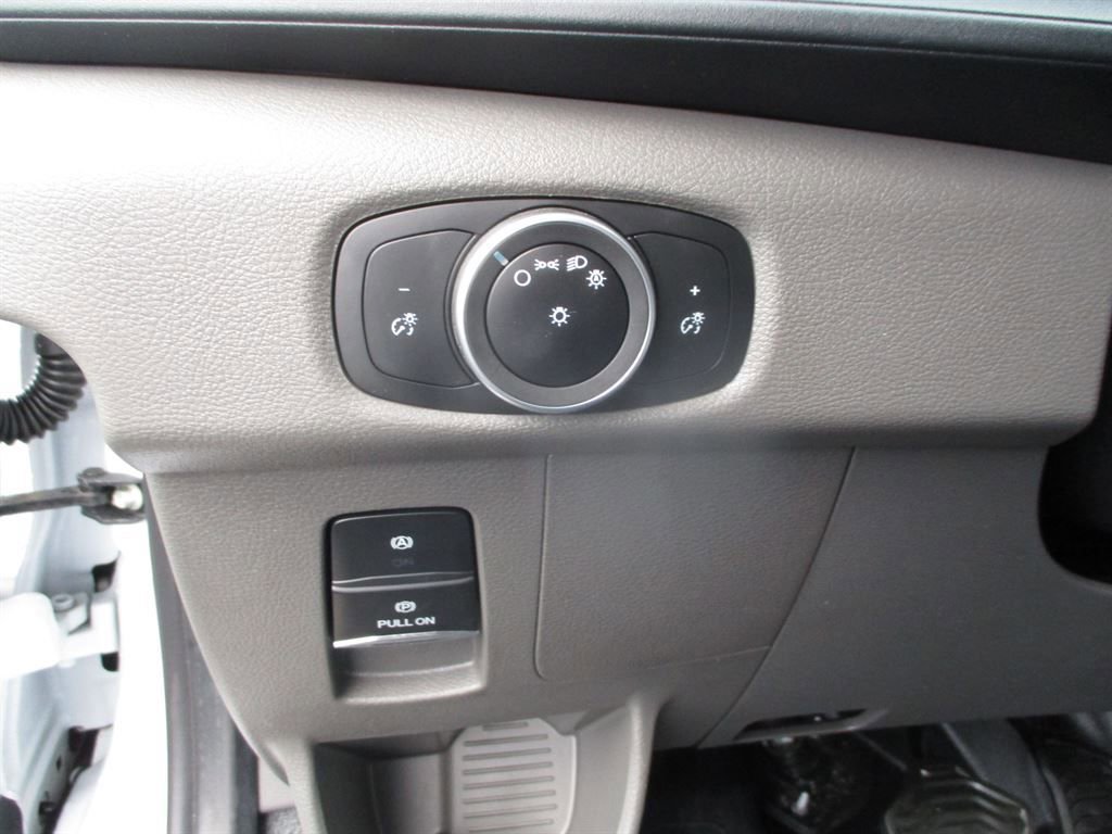 Used 2023 Ford Transit 250 RWD image 14