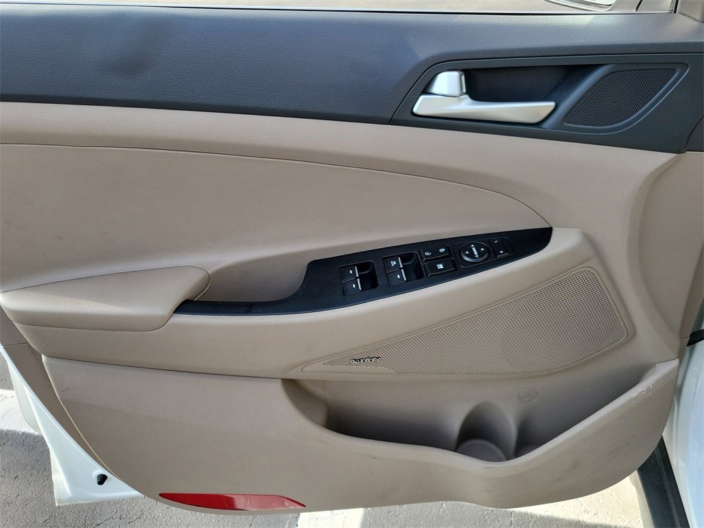 Used 2021 Hyundai Tucson Ultimate w/ Cargo Package image 19